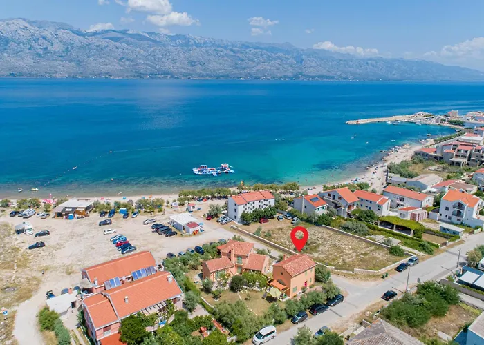 1 Bedroom Beautiful Home In Razanac
