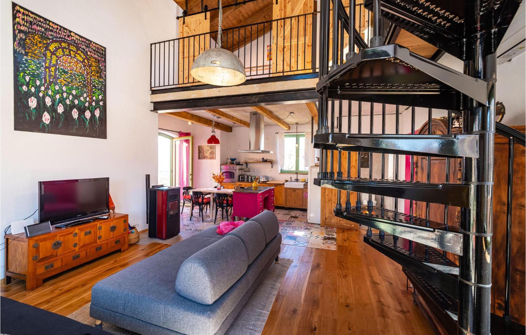 1 Bedroom Beautiful In