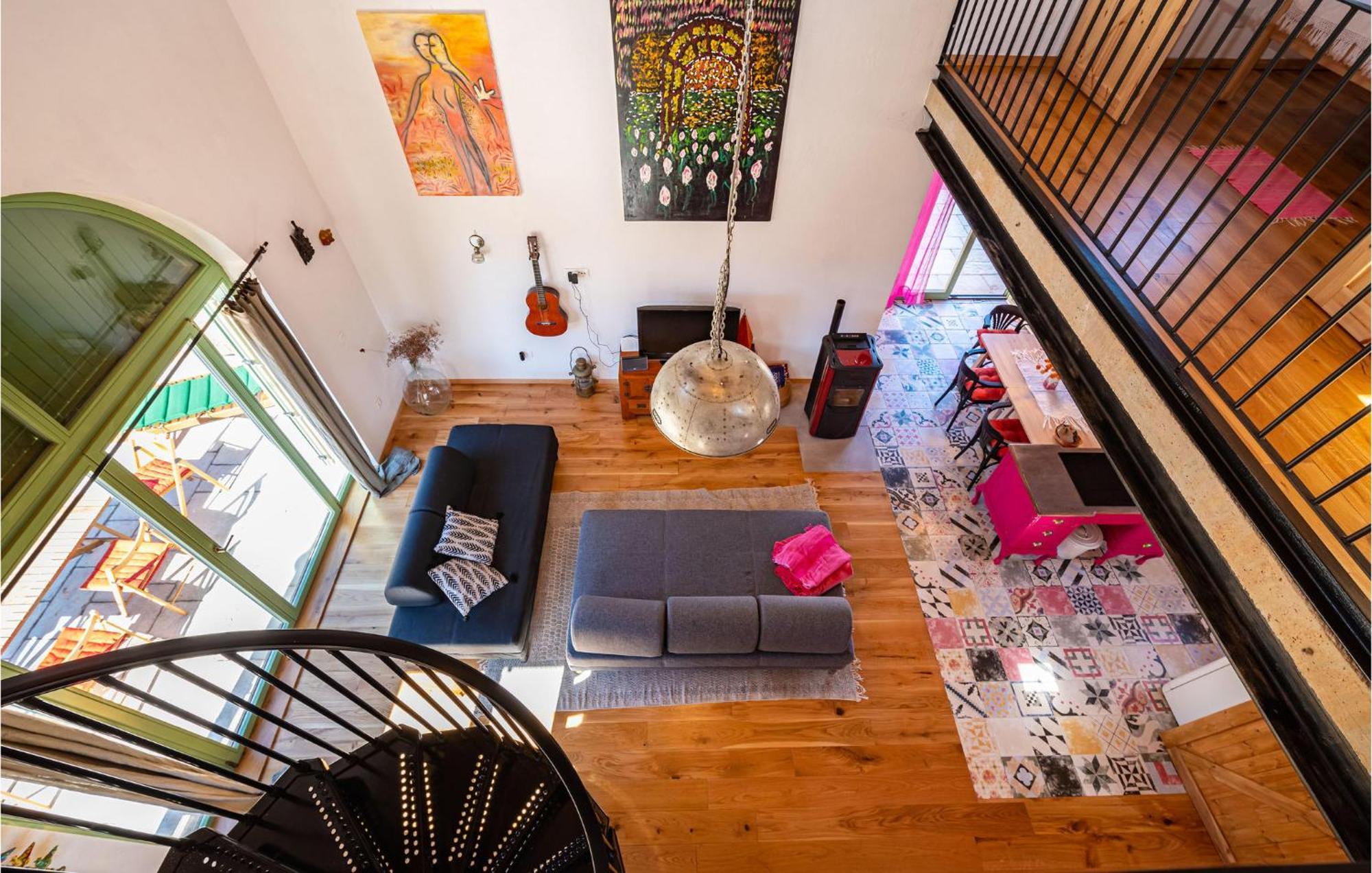 1 Bedroom Beautiful In Holiday home